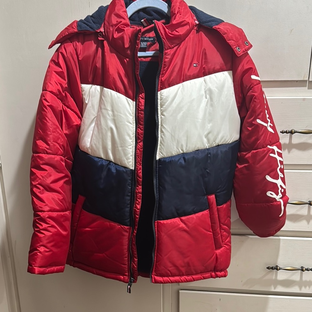 Tommy Hilfiger Red and White Puffer Jacket with Quilted Texture
